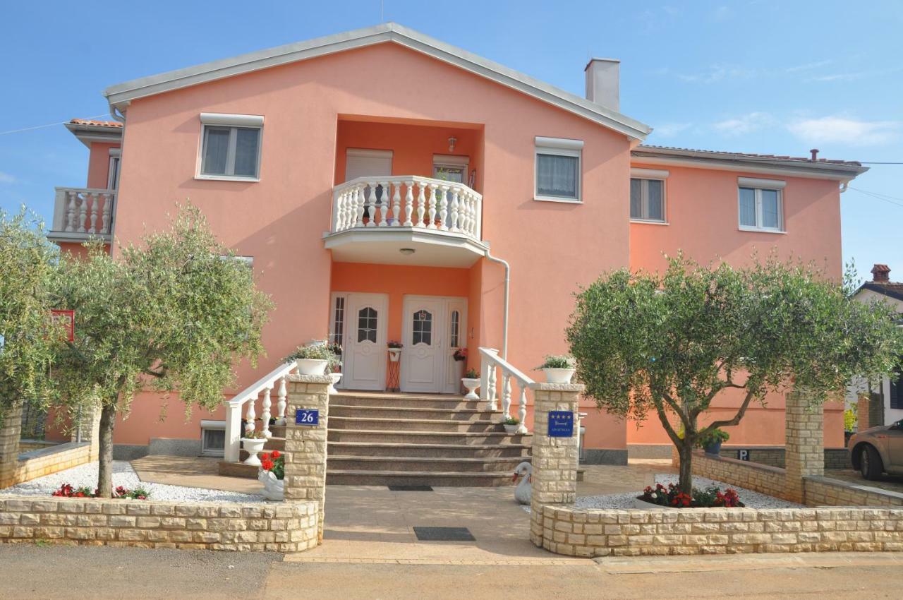Apartments Rosa Umag Zewnętrze zdjęcie